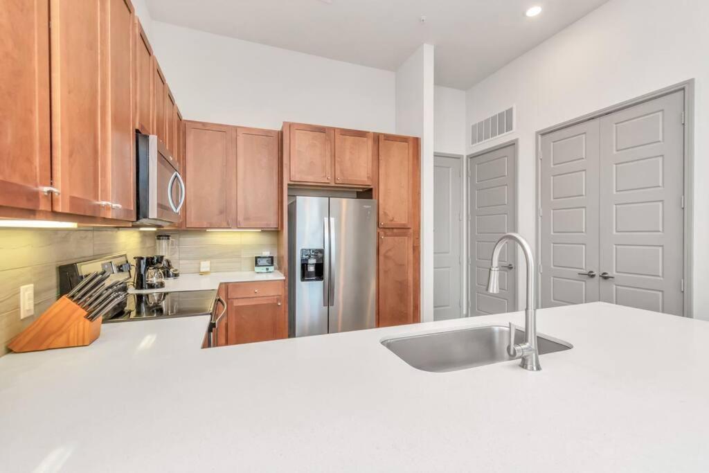 U3 Penthouse Houstonw Car Astros W Skyline-View Διαμέρισμα Εξωτερικό φωτογραφία