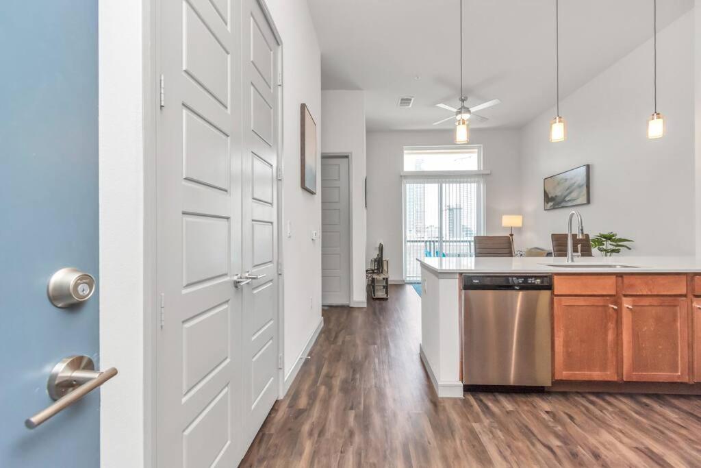 U3 Penthouse Houstonw Car Astros W Skyline-View Διαμέρισμα Εξωτερικό φωτογραφία