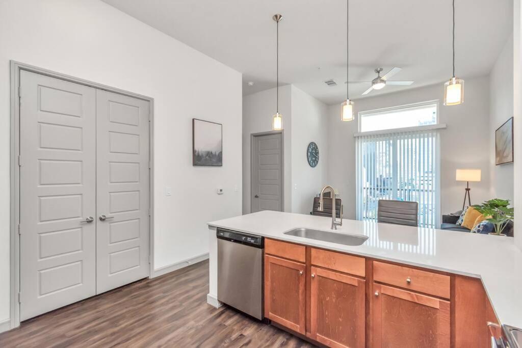 U3 Penthouse Houstonw Car Astros W Skyline-View Διαμέρισμα Εξωτερικό φωτογραφία
