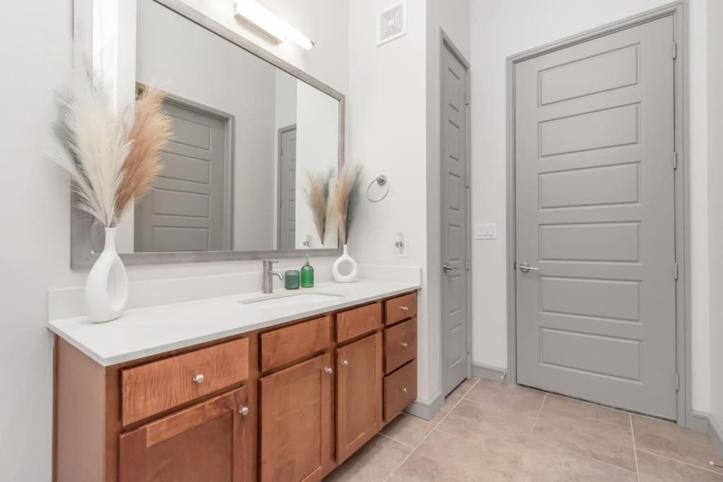 U3 Penthouse Houstonw Car Astros W Skyline-View Διαμέρισμα Εξωτερικό φωτογραφία